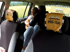 Czech Taxi – nutí k obejmutí