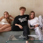 Květák má štígro, ošuká kamarádku své sexy přítelkyně