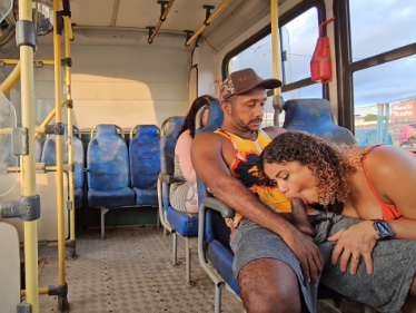 Trocha dovádění v autobuse ještě nikoho nezabilo, nebo jo?