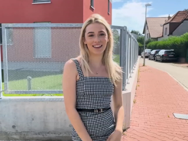 České porno – sbalí krásnou českou holku na ulici + piknik