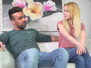 Czech Sex Casting – drobná blondýnka nabídce neodolala